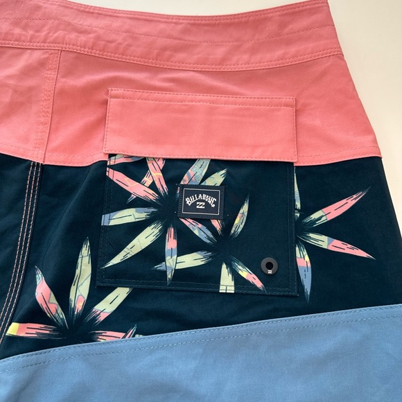 Billabong Tribong Pro 19" Boardshorts Blue Haze NWOT Men’s Size 32 - Picture 5 of 10